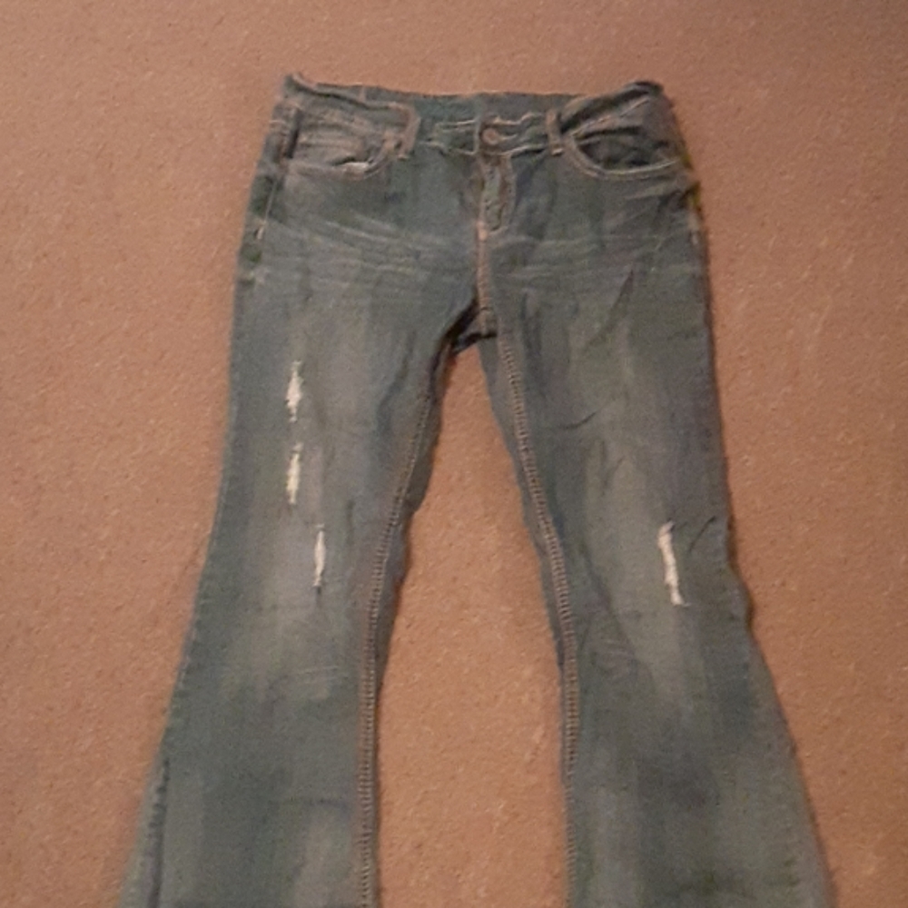 Ariya Jeans